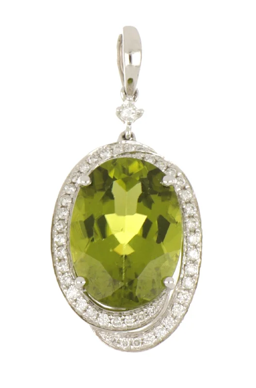 Peridot Ladies Pendant (Peridot 6.74 cts. White Diamond 0.26 cts.)