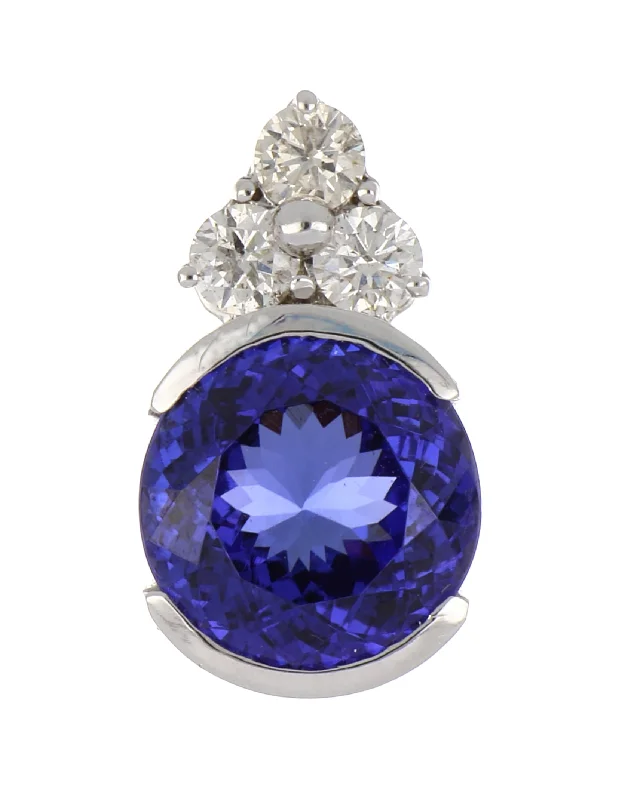 Tanzanite Ladies Pendant (Tanzanite 9.45 cts. White Diamond 0.8 cts.)