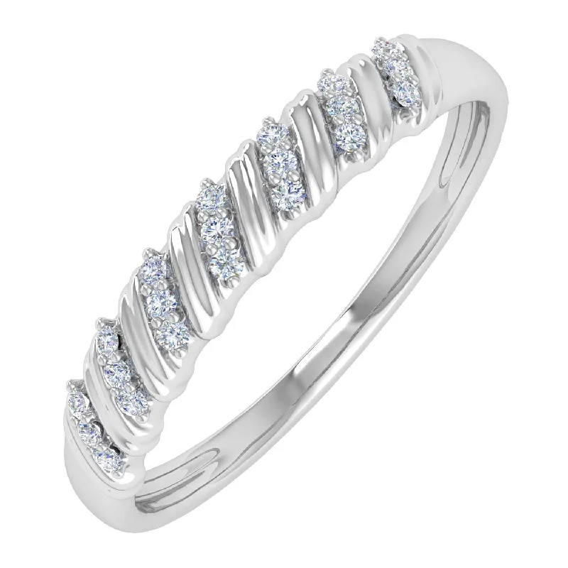 1/10 Carat Diamond Wedding Band Ring in Gold