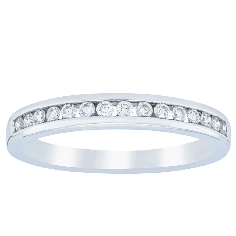 Deja Vu 9ct White Gold .25ct Diamond Band